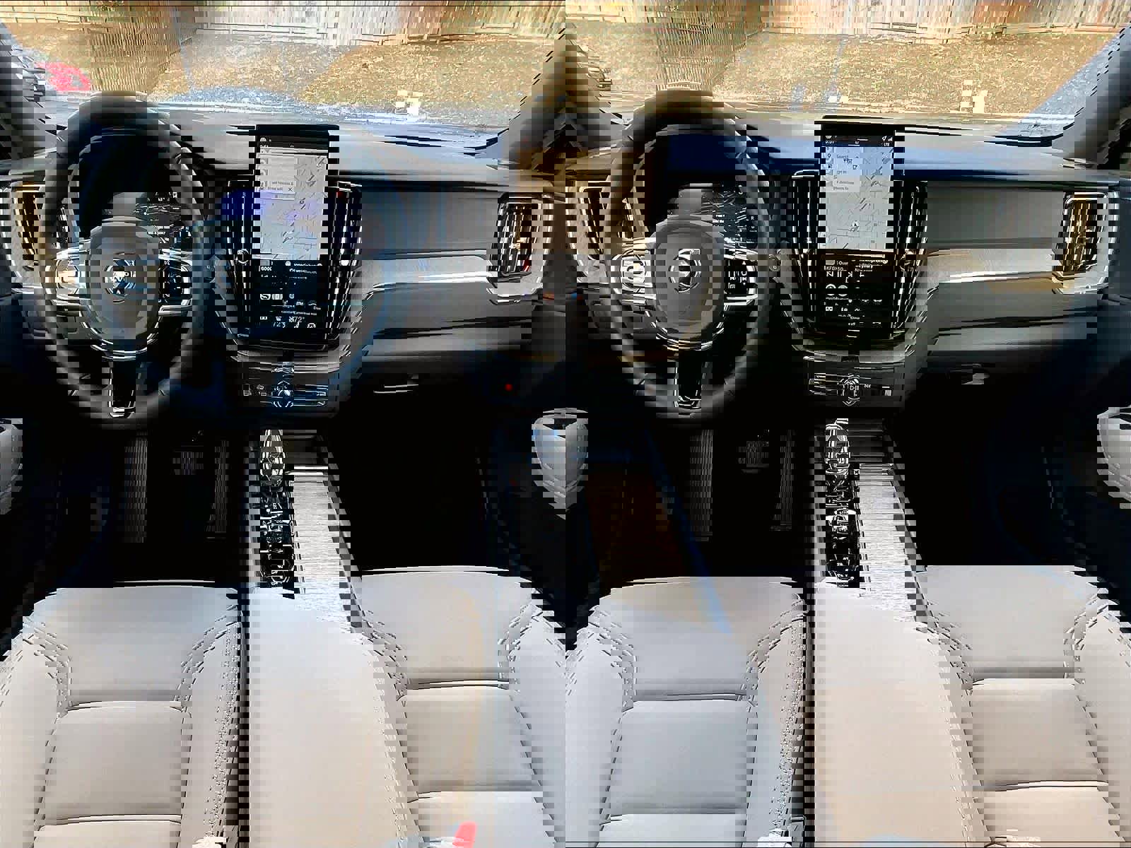 New 2026 Volvo XC60 B5 Plus w/ Protection Package Premier image 7