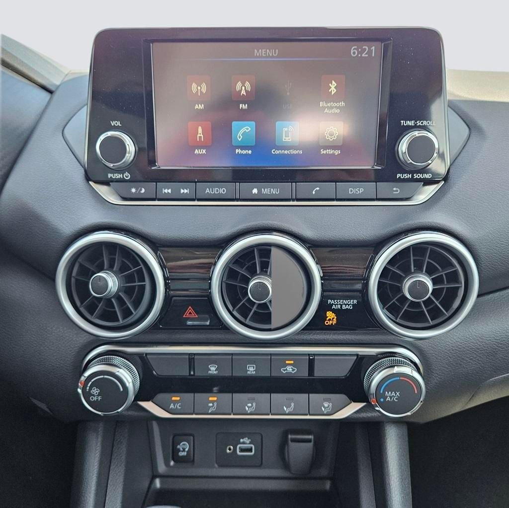 Used 2025 Nissan Sentra S image 13