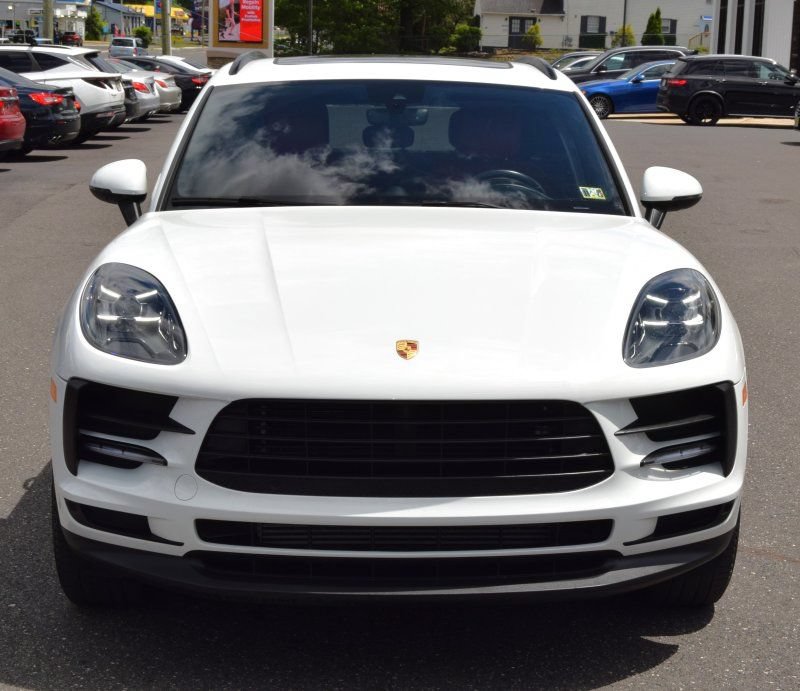 Used 2019 Porsche Macan AWD/4WD image 8