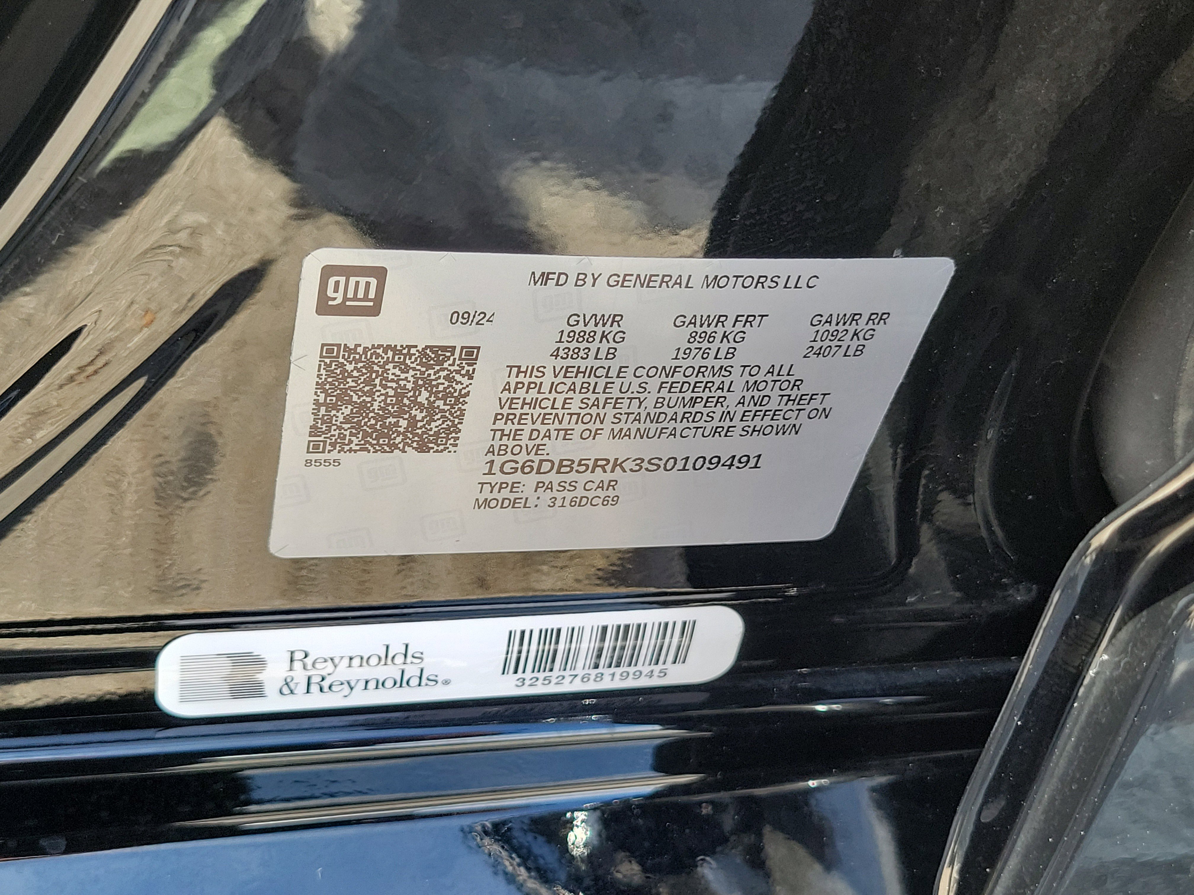 Used 2025 Cadillac CT4 Premium Luxury image 37