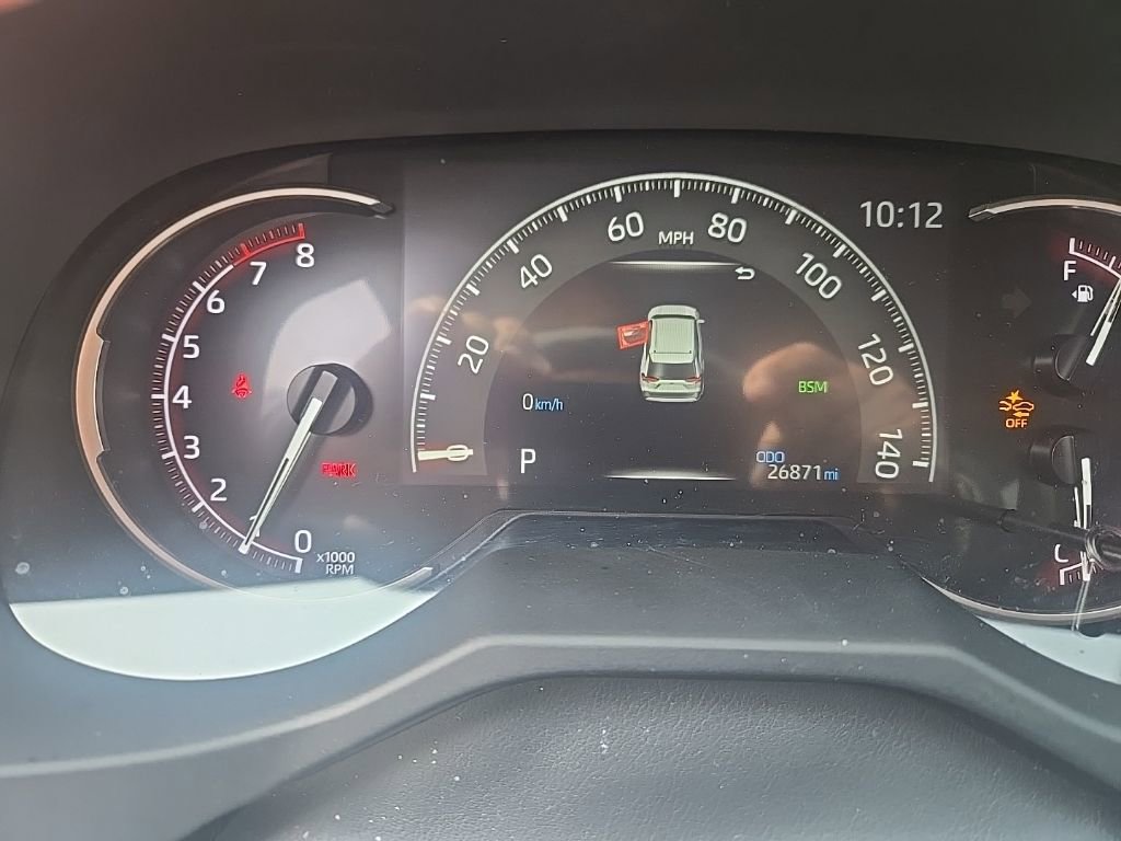 Used 2025 Toyota RAV4 XLE w/ Convenience Package image 5