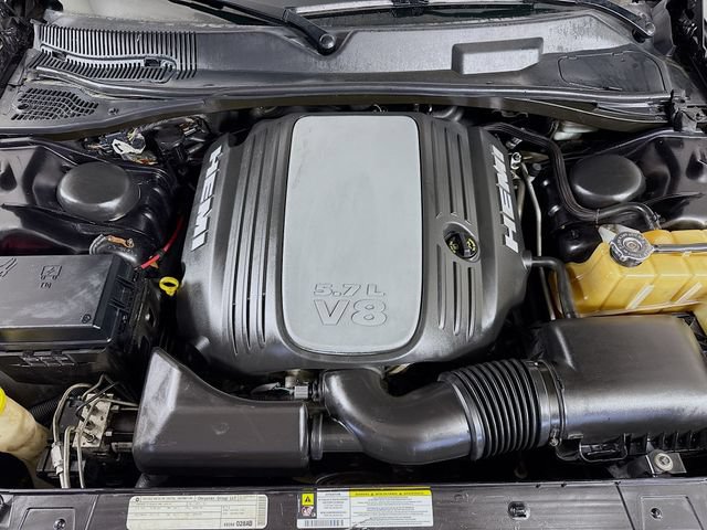 Used 2010 Dodge Challenger R/T RWD image 30