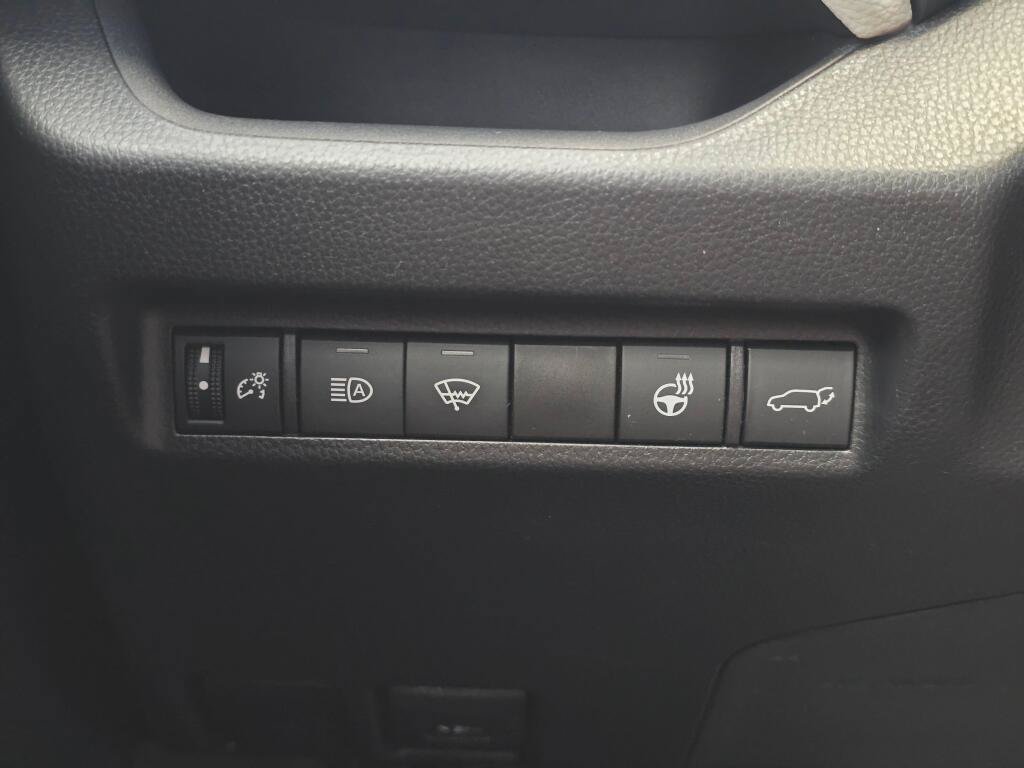 Used 2019 Toyota RAV4 XLE Premium AWD/4WD image 28