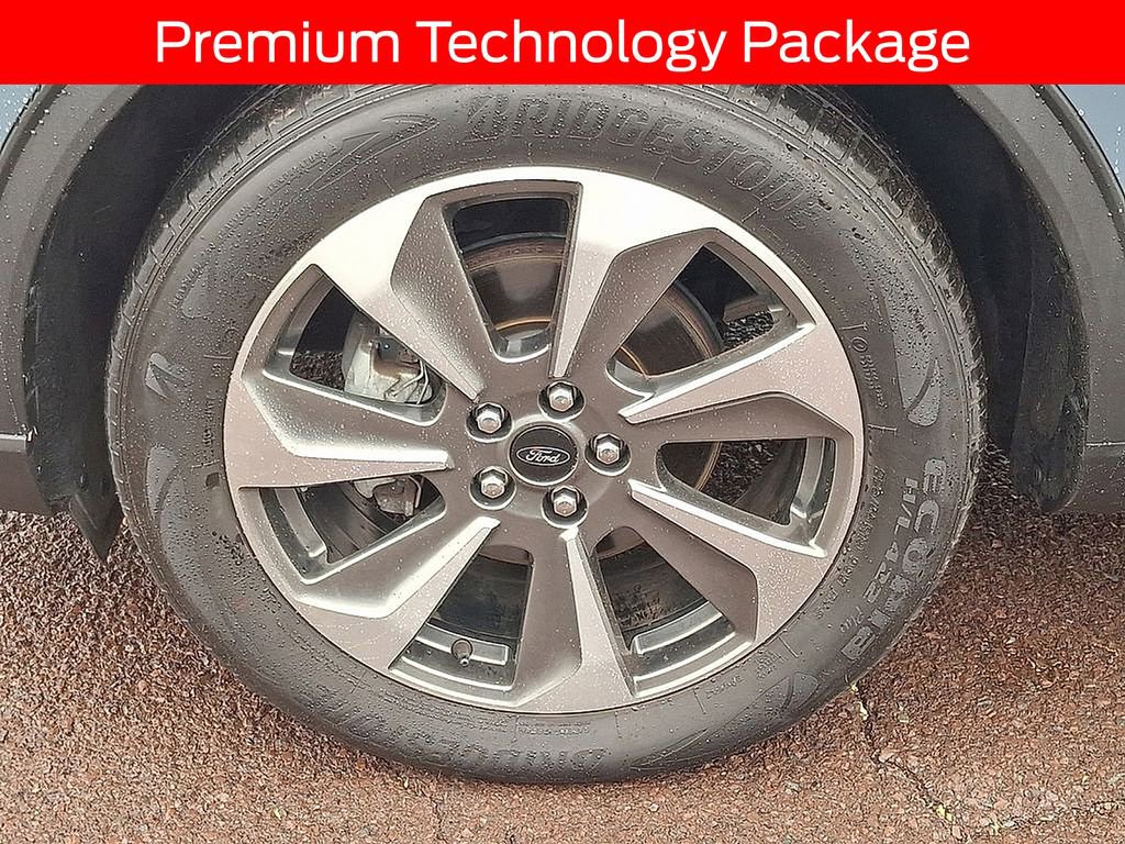 Used 2023 Ford Escape Platinum w/ Premium Technology Package image 8