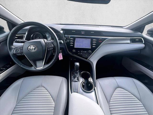 Used 2018 Toyota Camry SE FWD image 16