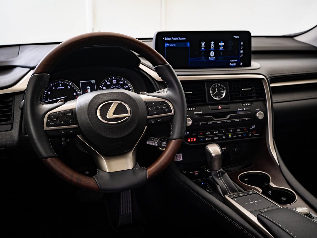 Certified 2022 Lexus RX 350 FWD w/ Premium Package image 4