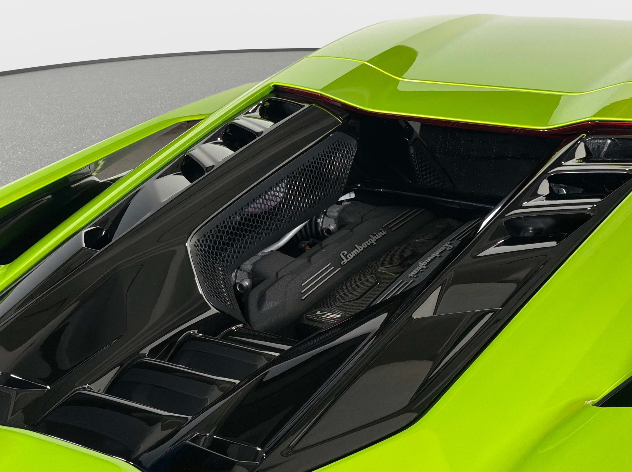 Used 2026 Lamborghini Revuelto AWD/4WD image 12