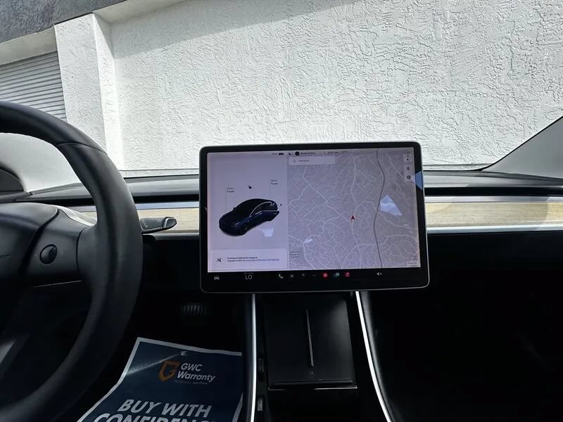 Used 2020 Tesla Model 3 Standard Range RWD image 22