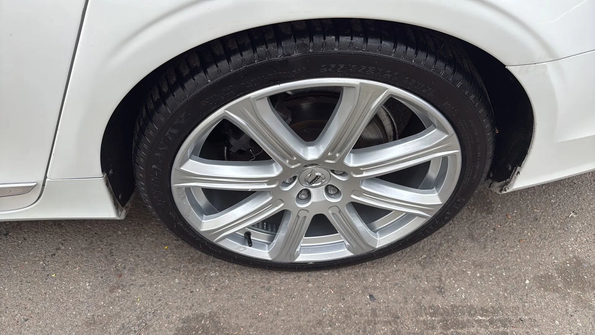 Used 2018 Volvo S90 T6 Inscription w/ Luxury Package image 9