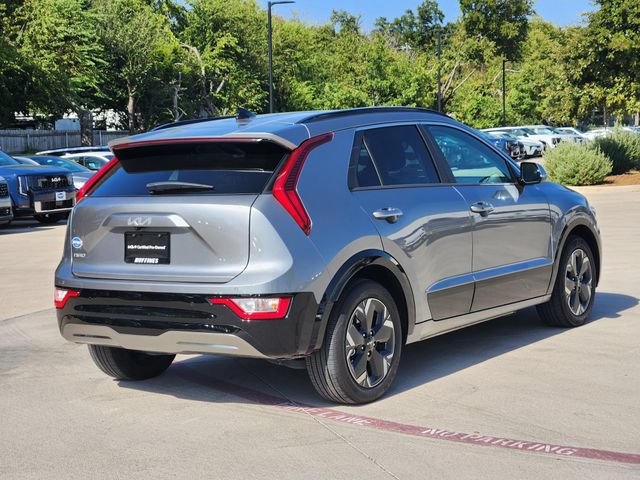 Certified 2024 Kia Niro Wind FWD image 7