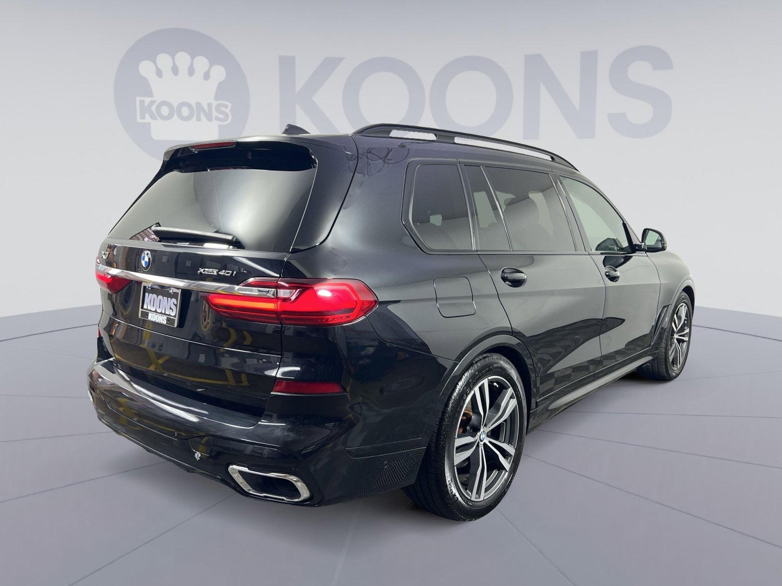 Used 2022 BMW X7 xDrive40i w/ M Sport Package image 7