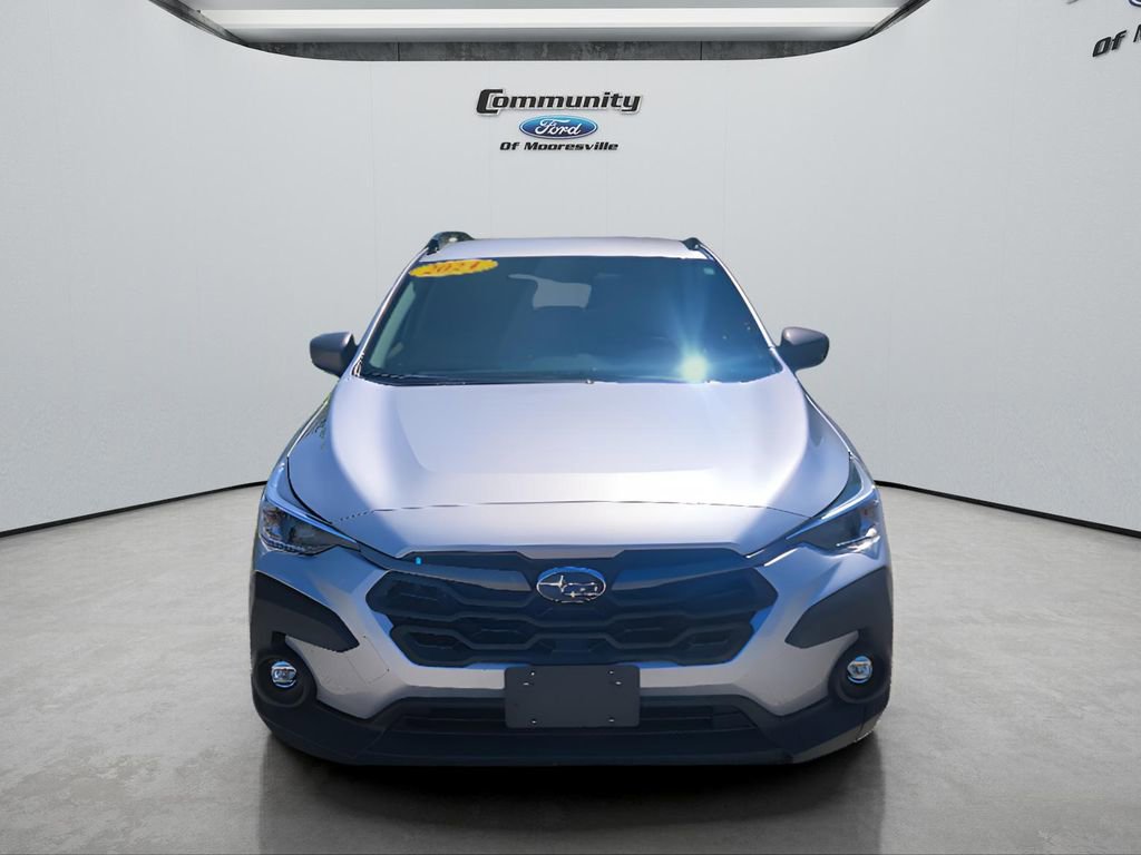 Used 2024 Subaru Crosstrek 2.0i Premium w/ Popular Package #3 AWD/4WD image 2