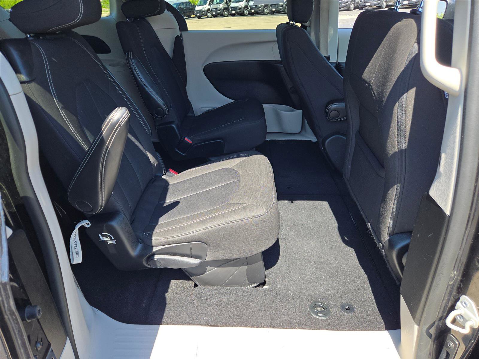 Certified 2023 Chrysler Voyager LX FWD image 10