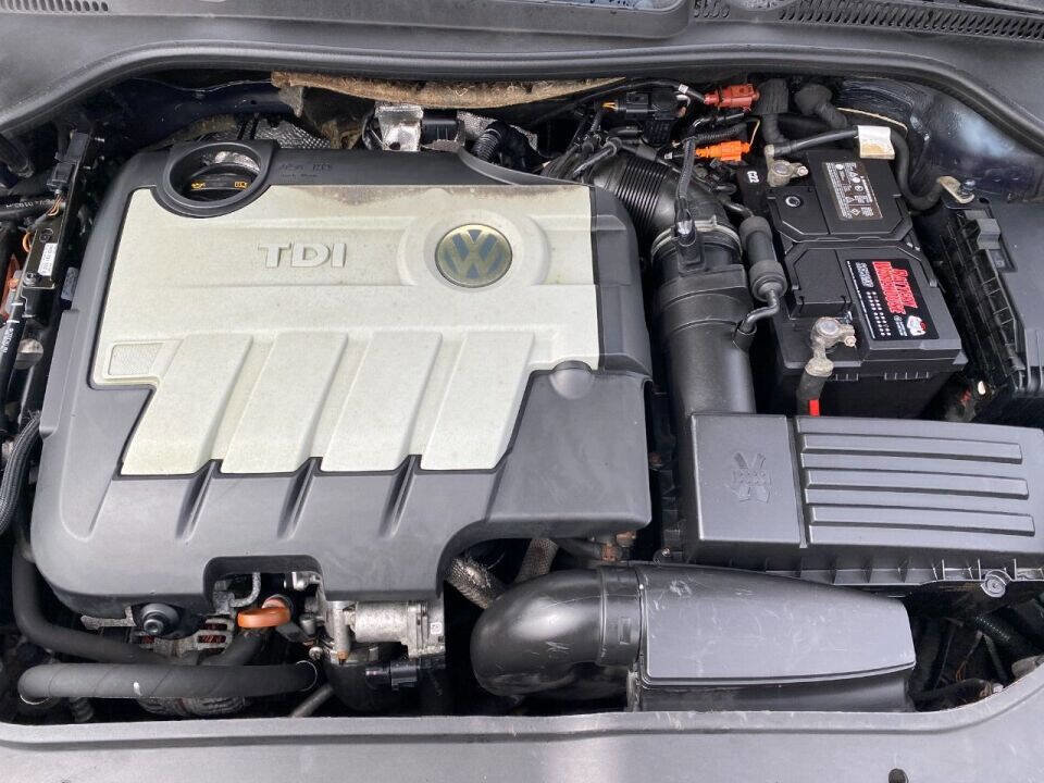 Used 2009 Volkswagen Jetta TDI image 30