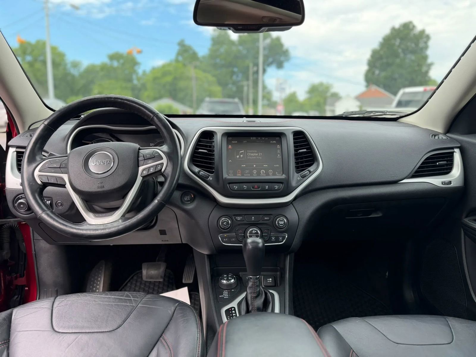 Used 2014 Jeep Cherokee Trailhawk w/ Technology Group AWD/4WD image 13