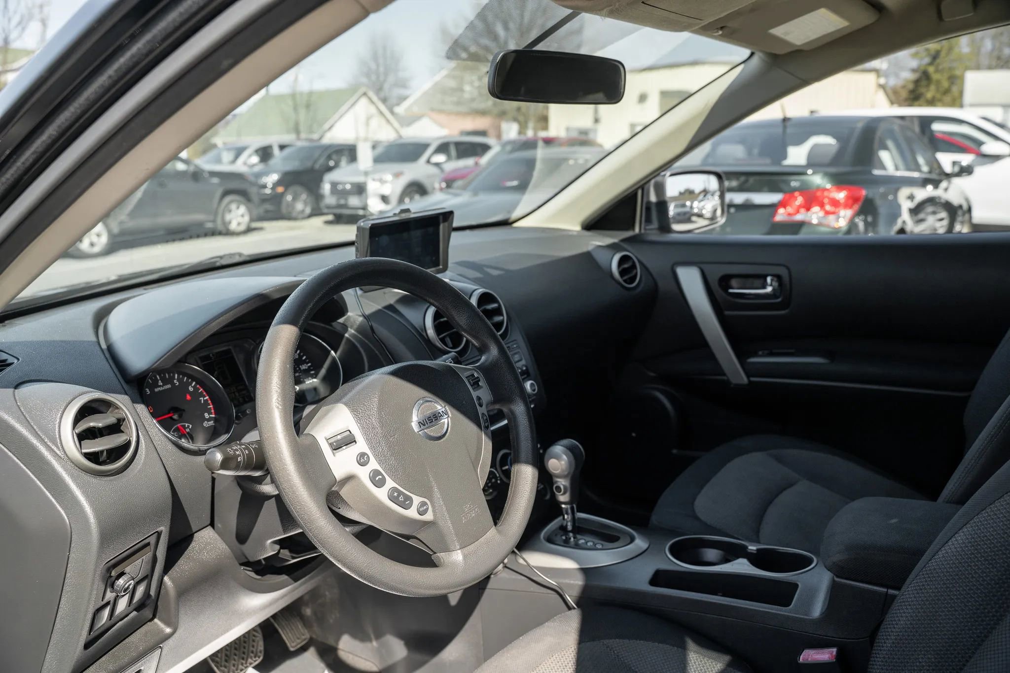 Used 2011 Nissan Rogue SV image 6