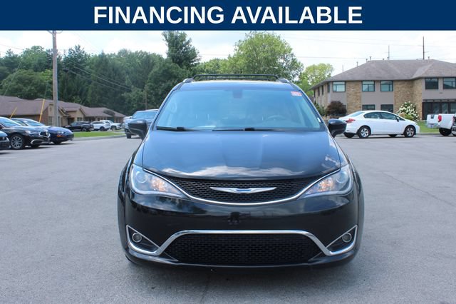 Used 2018 Chrysler Pacifica Touring-L Plus w/ Tire & Wheel Group FWD image 3