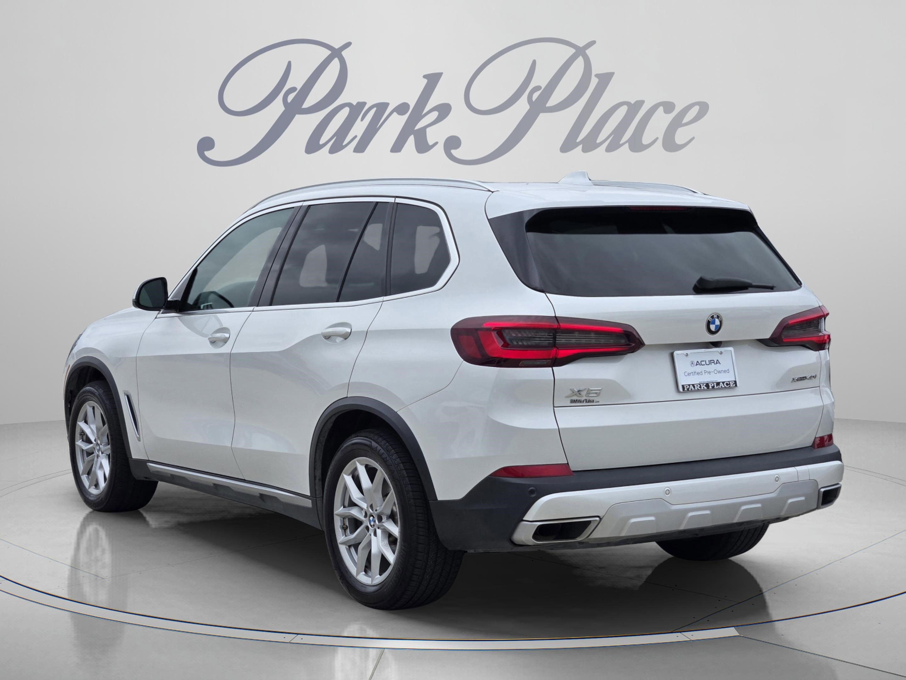 Used 2021 BMW X5 xDrive40i w/ Convenience Package AWD/4WD image 3