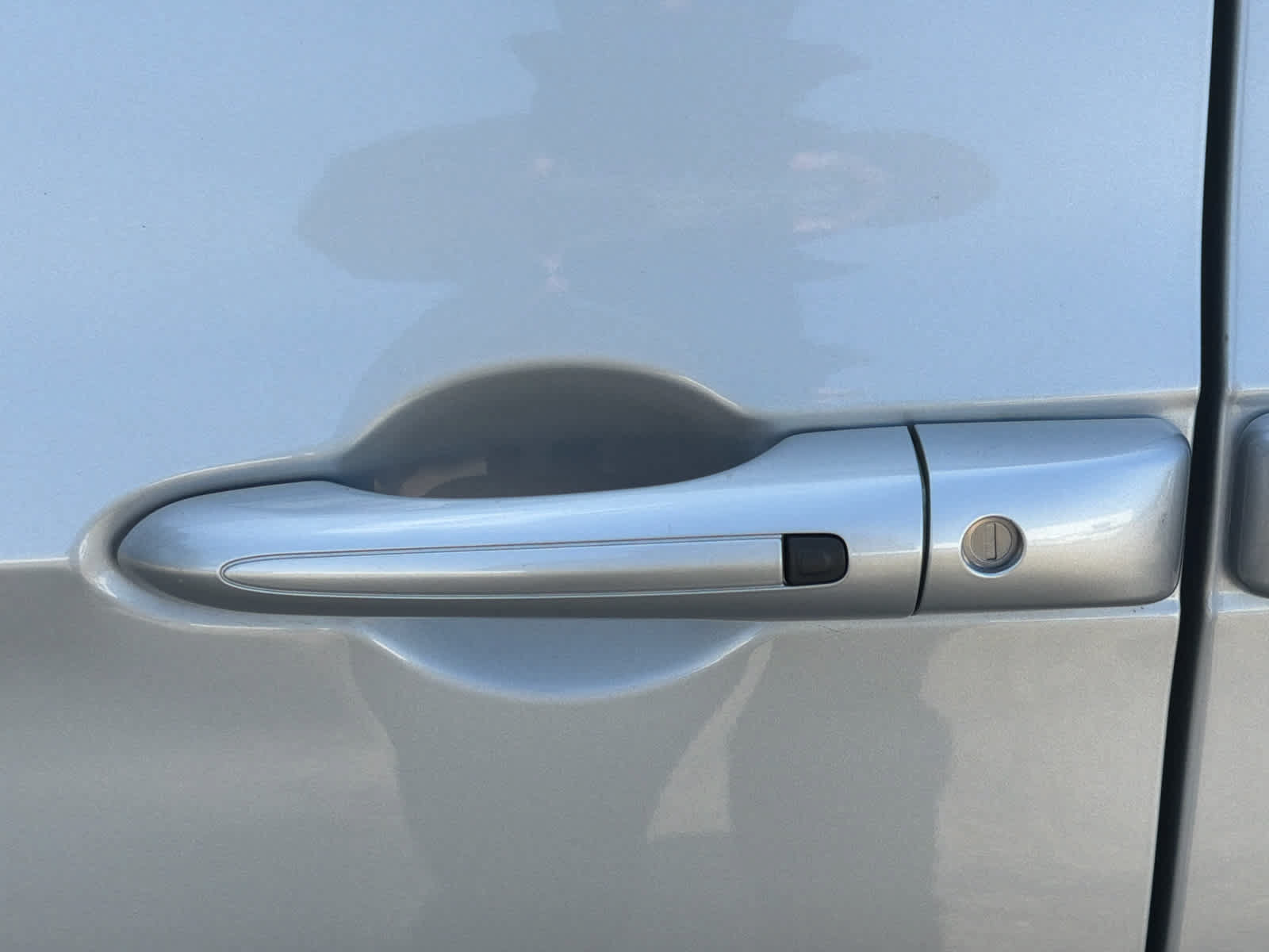Used 2024 Chrysler Pacifica Touring-L FWD image 14