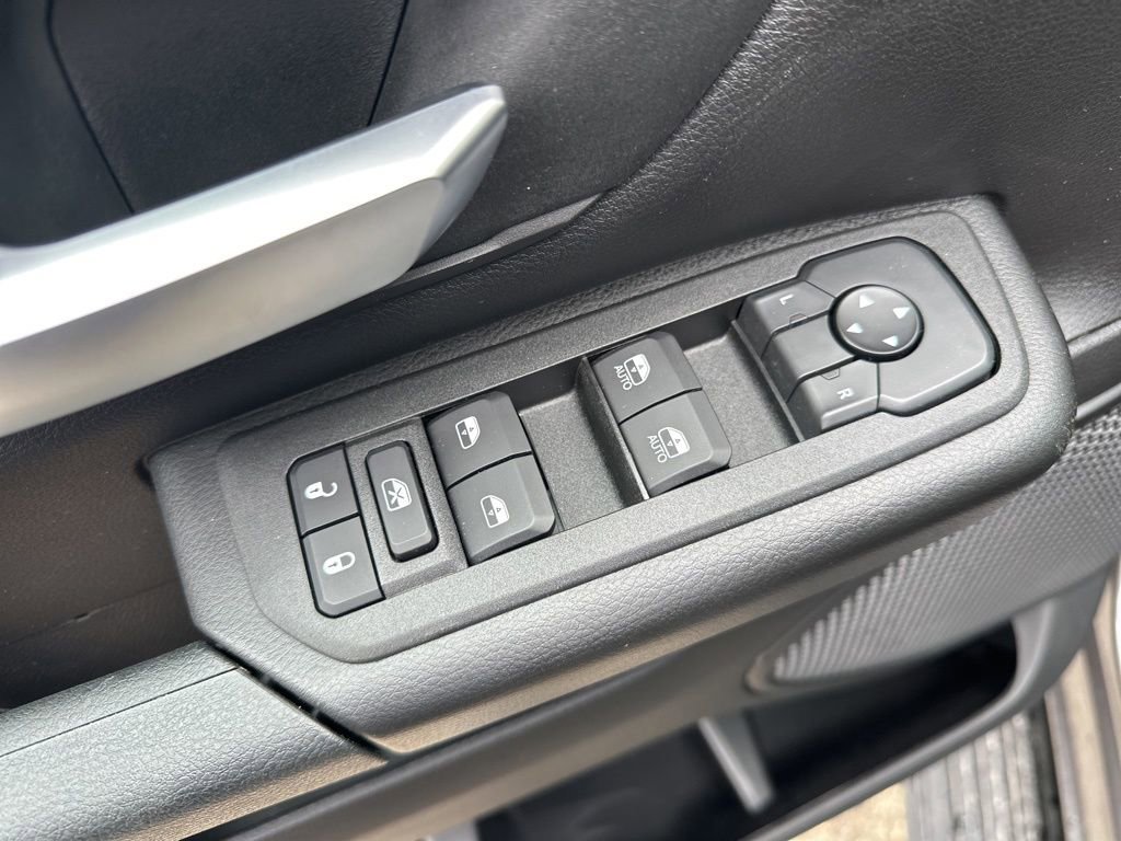 New 2026 RAM 1500 Express AWD/4WD image 12