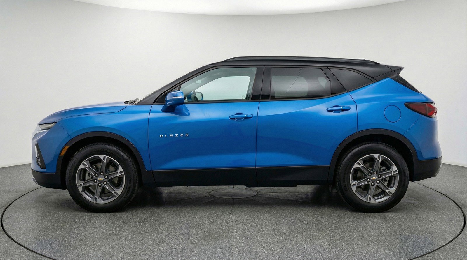 Used 2025 Chevrolet Blazer LT image 5