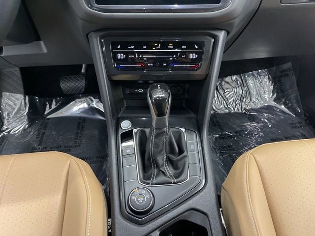 Certified 2023 Volkswagen Tiguan SE AWD/4WD image 22