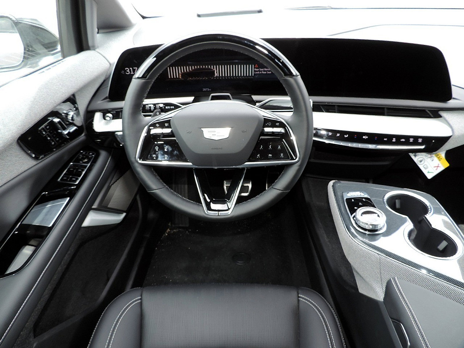 New 2026 Cadillac Optiq Luxury 2 RWD image 17
