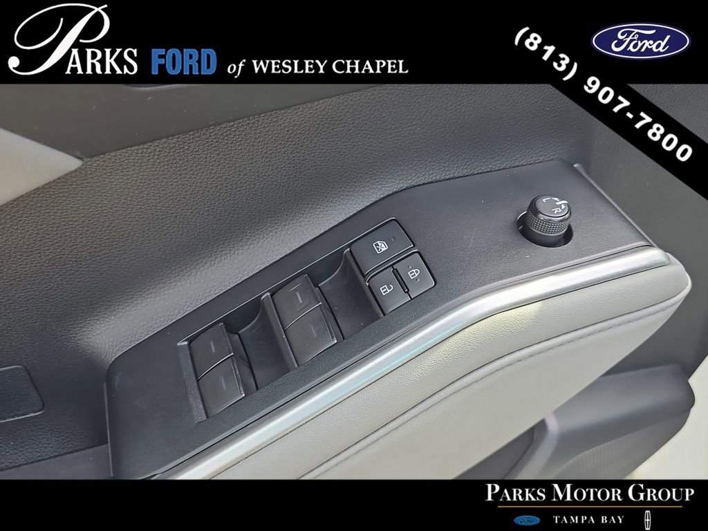 Used 2022 Toyota Highlander XLE FWD image 19