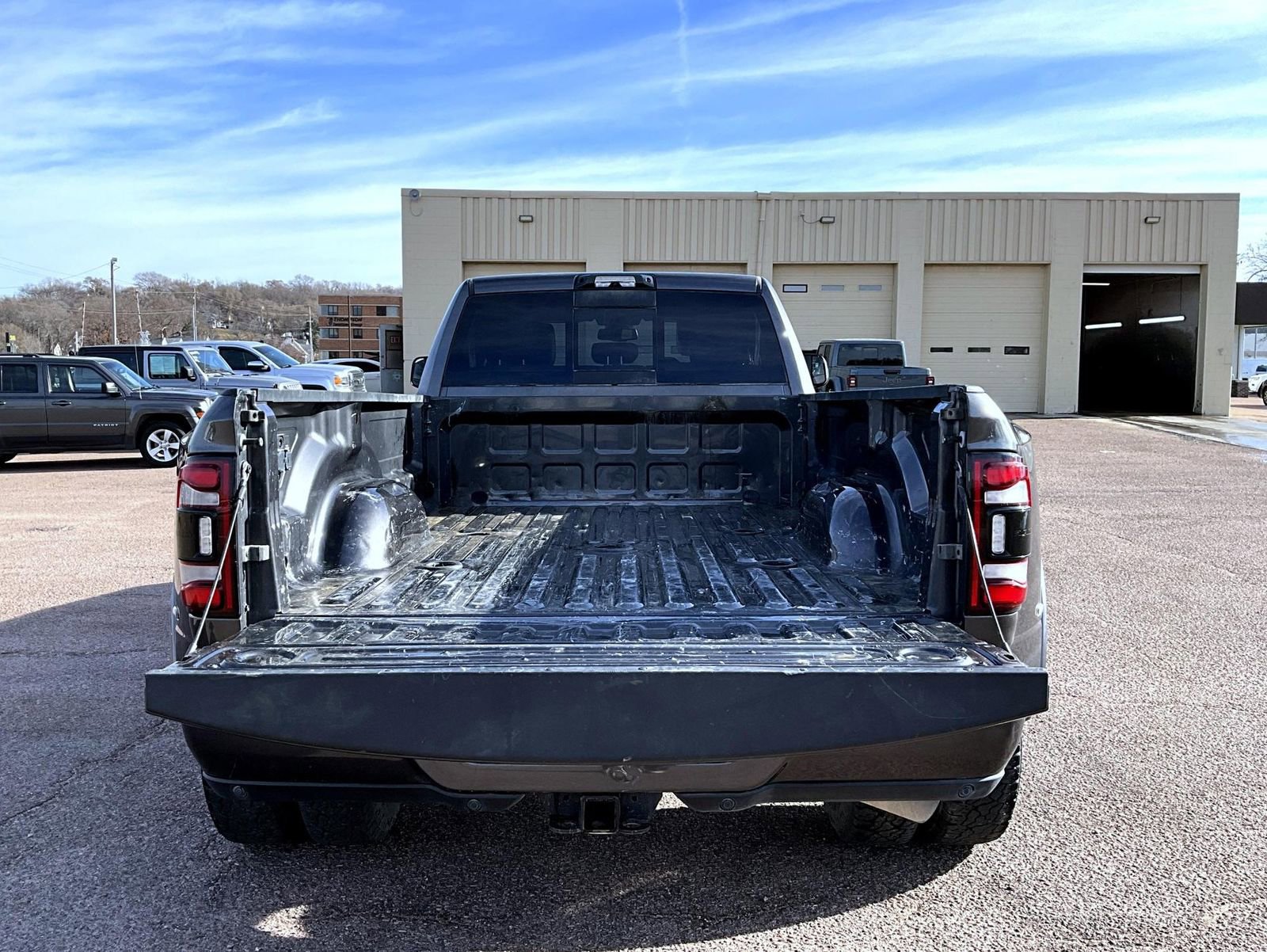 Used 2022 RAM 3500 Laramie w/ Night Edition image 9