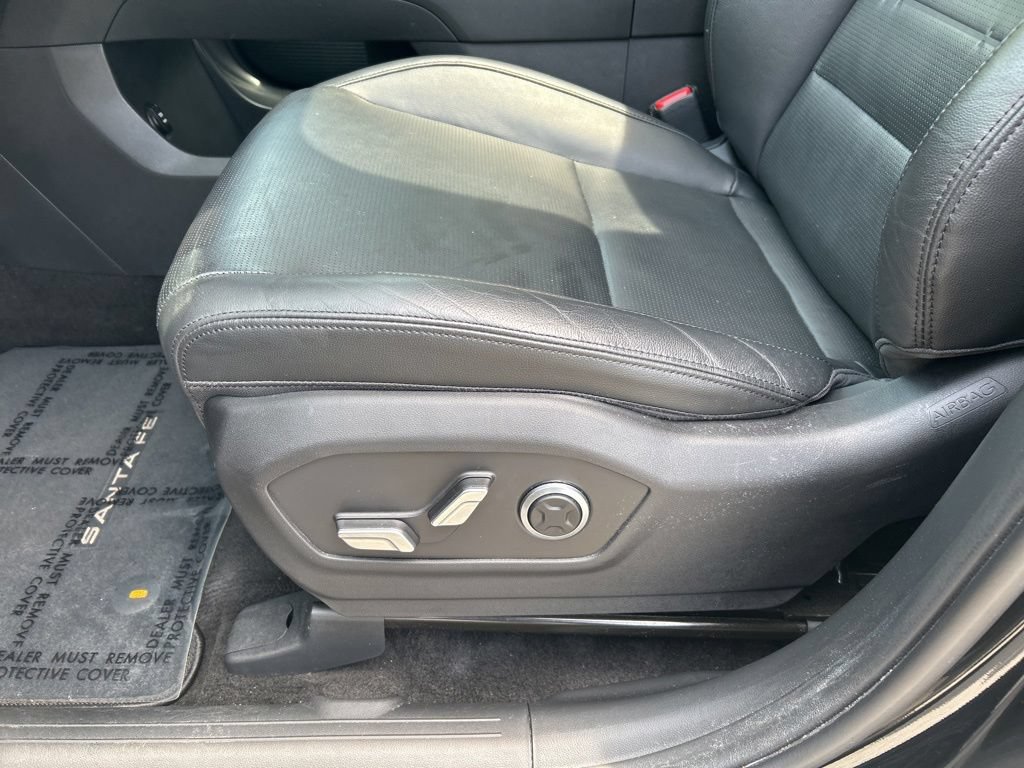 Certified 2024 Hyundai Santa Fe Limited FWD image 16