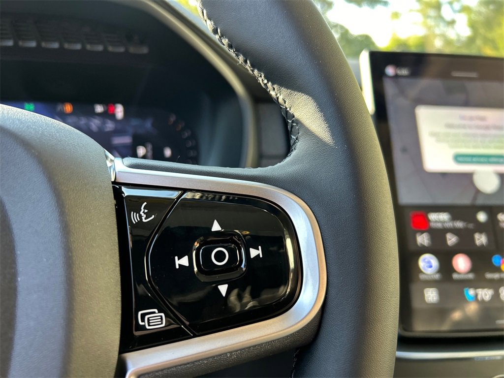 New 2026 Volvo XC90 B6 Ultra image 13