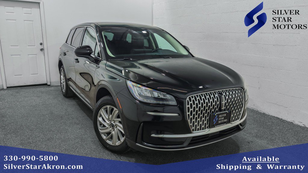 Used 2024 Lincoln Corsair AWD image 1