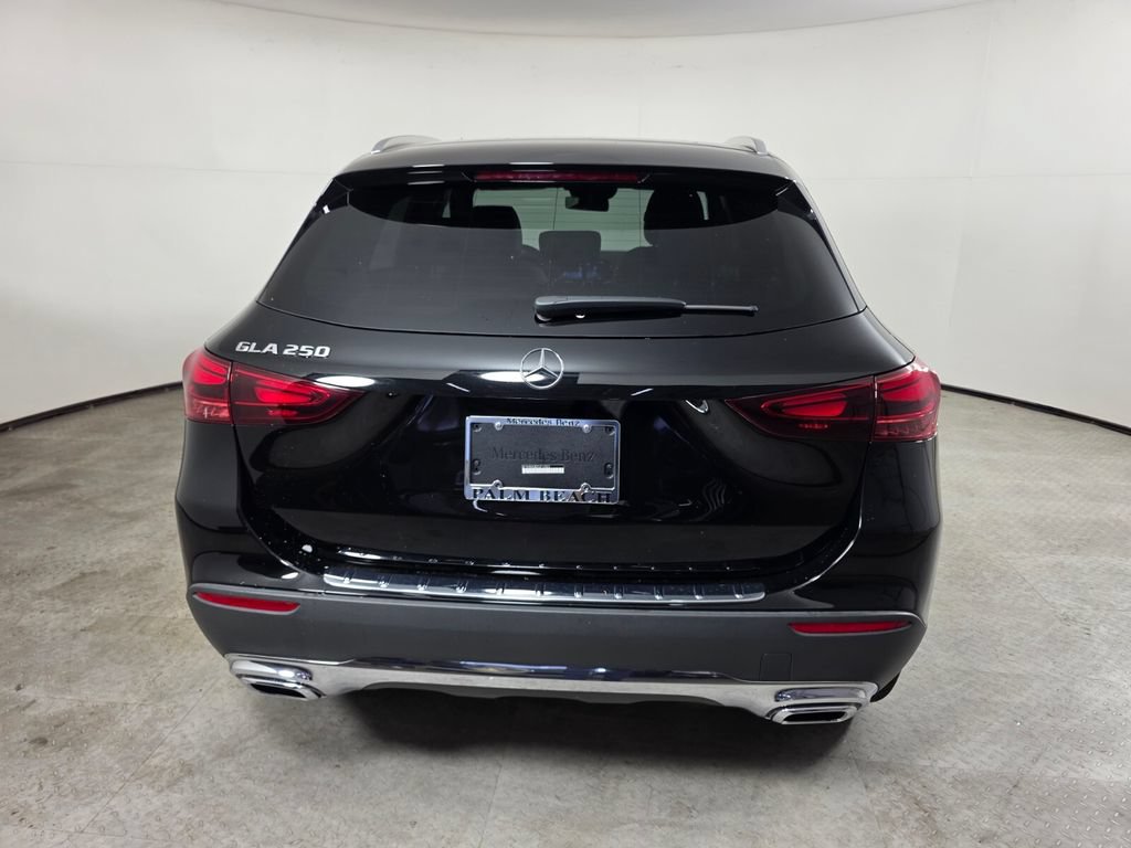 Certified 2025 Mercedes-Benz GLA 250 image 5