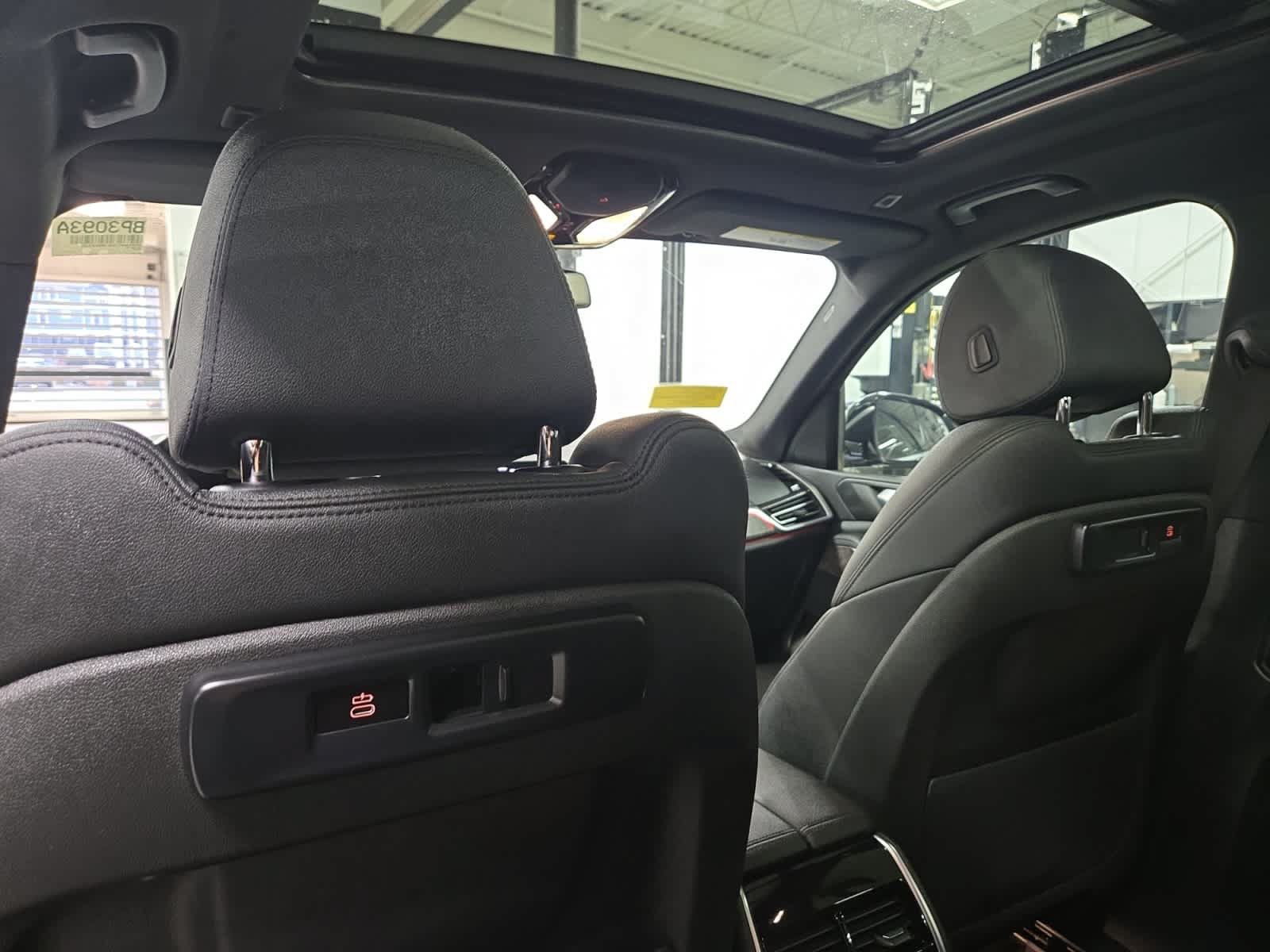 Used 2020 BMW X5 xDrive40i w/ Convenience Package AWD/4WD image 31