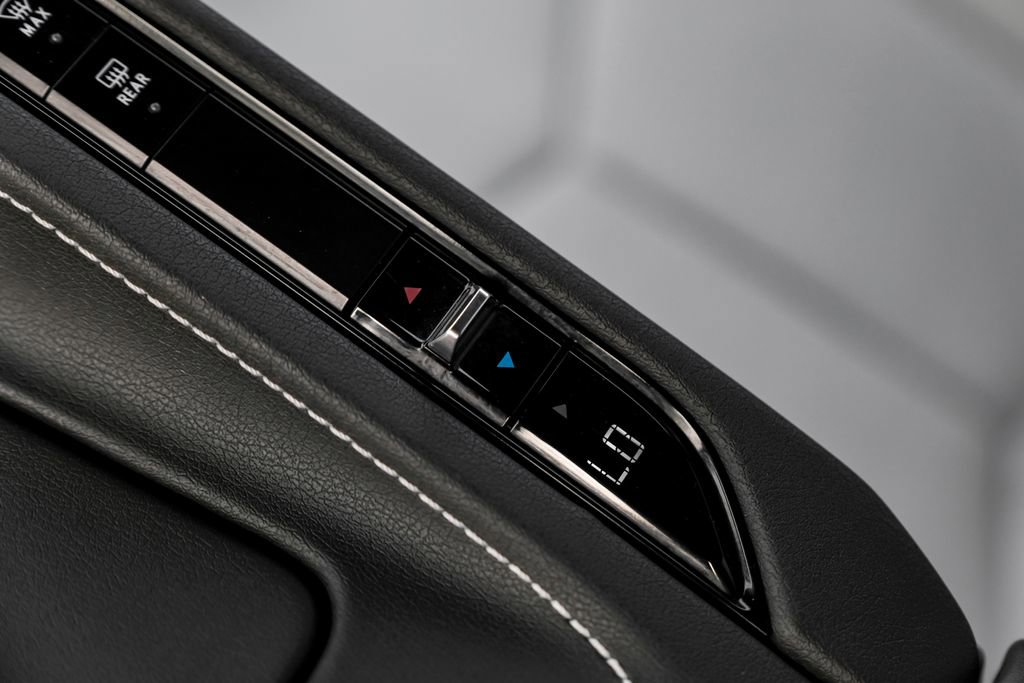 Used 2024 Chevrolet Corvette Z06 image 23