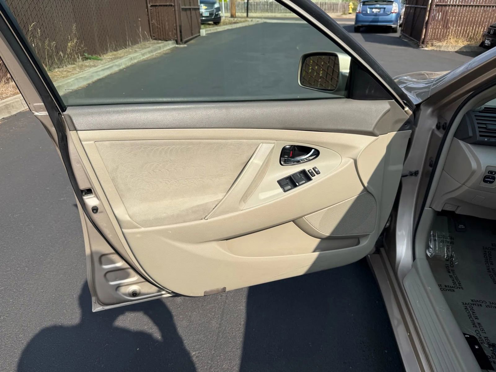 Used 2009 Toyota Camry LE image 10