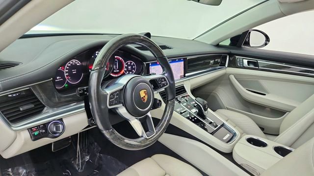 Used 2018 Porsche Panamera 4S image 18