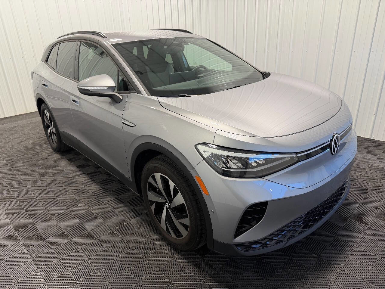 Used 2023 Volkswagen ID.4 Pro image 3