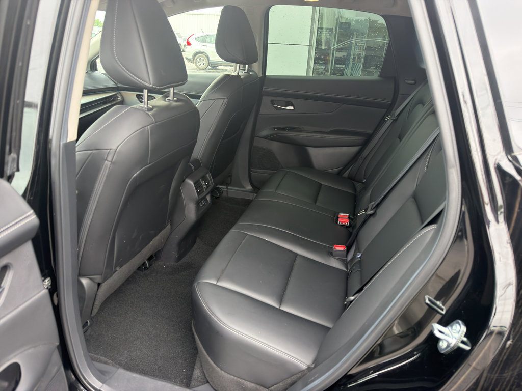 Used 2025 Nissan Murano SL AWD/4WD image 12