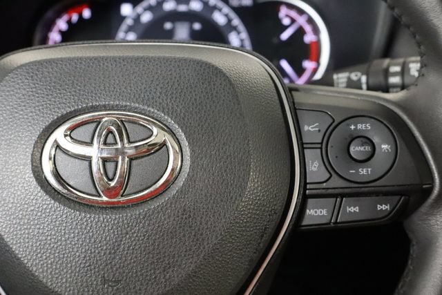 Used 2023 Toyota RAV4 XLE Premium FWD image 10