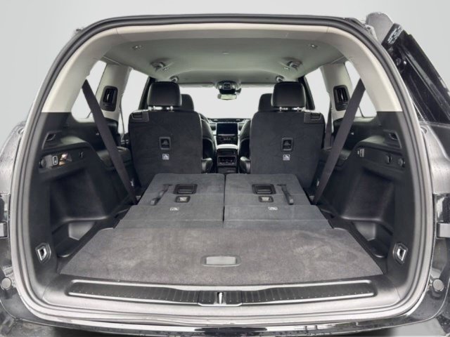 Used 2023 Jeep Grand Cherokee L Limited AWD/4WD image 39