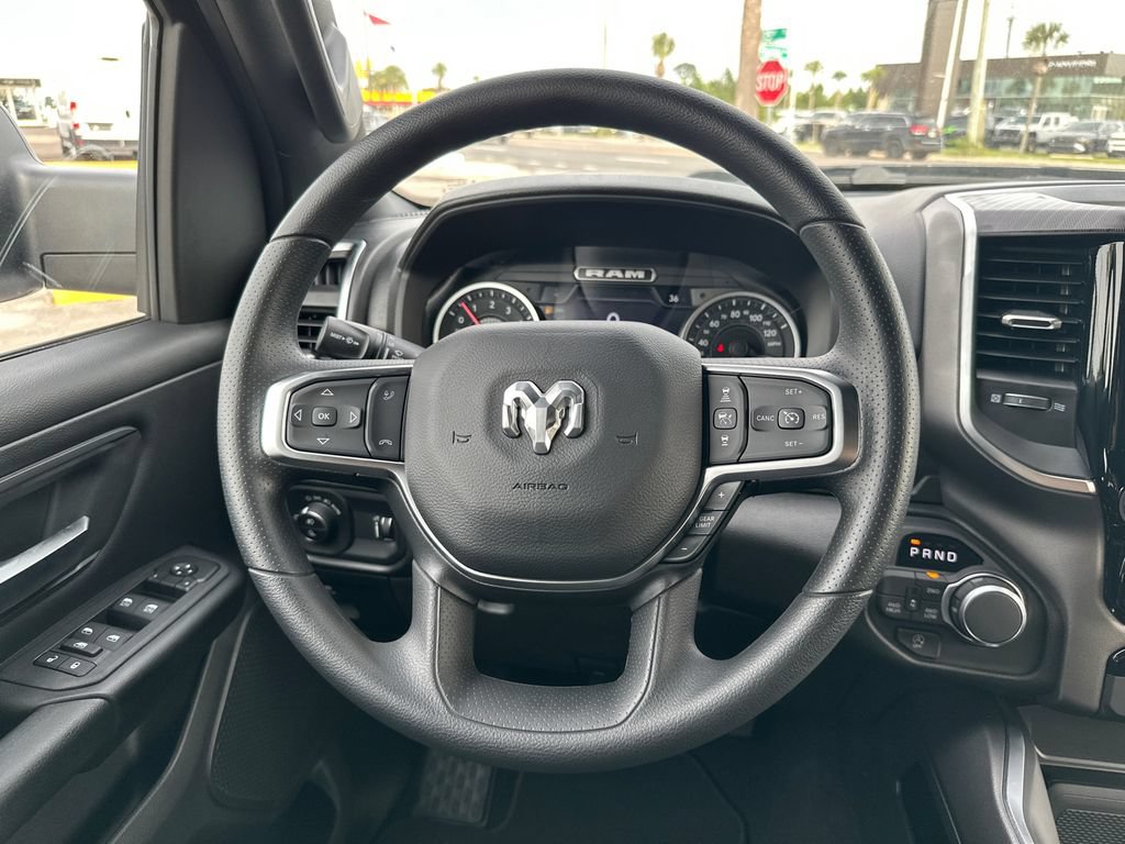 New 2026 RAM 1500 Express AWD/4WD image 18