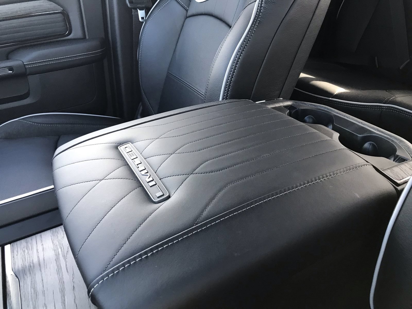 New 2026 RAM 3500 Limited AWD/4WD image 29