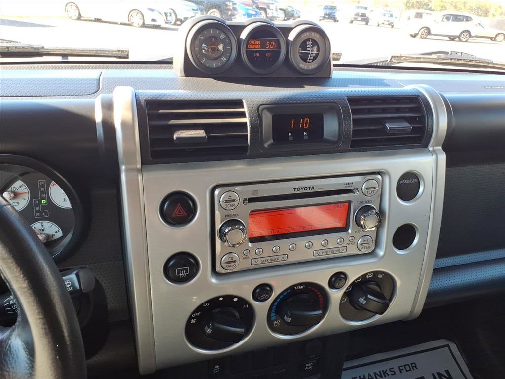 Used 2014 Toyota FJ Cruiser 4WD image 13
