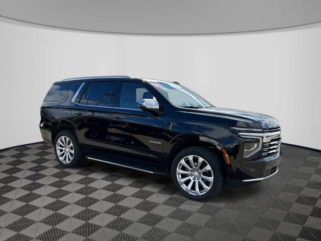 Used 2025 Chevrolet Tahoe Premier AWD/4WD image 3