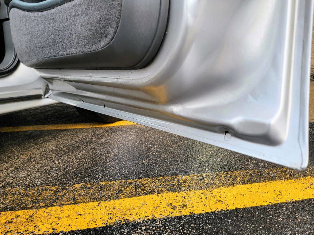 Used 2005 Buick Le Sabre Custom image 37