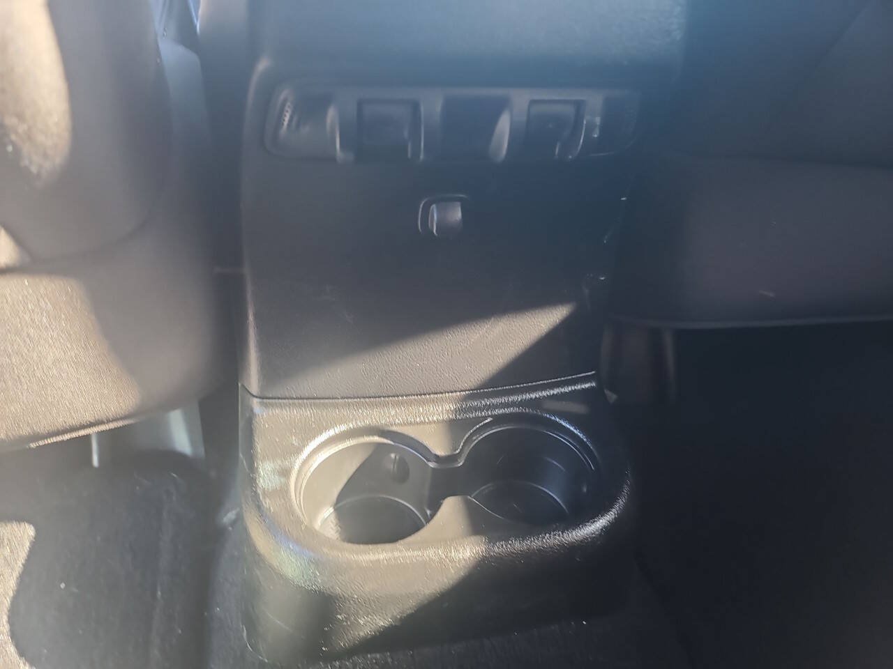 Used 2013 Jeep Wrangler Unlimited Sport AWD/4WD image 21