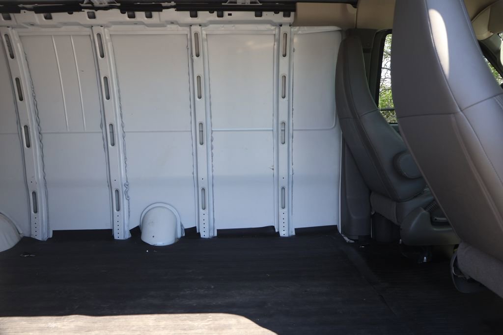 Used 2025 Chevrolet Express 2500 Extended w/ Driver Convenience Package image 42