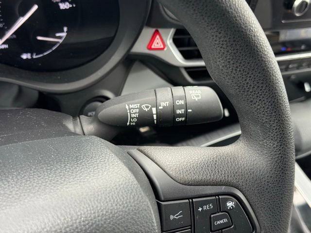 Certified 2025 Toyota Sienna LE image 32