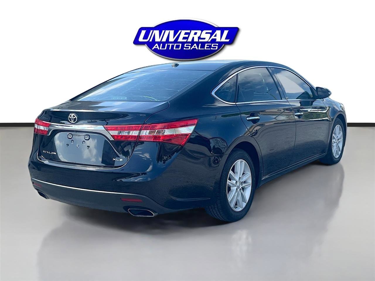 Used 2015 Toyota Avalon XLE Premium image 7